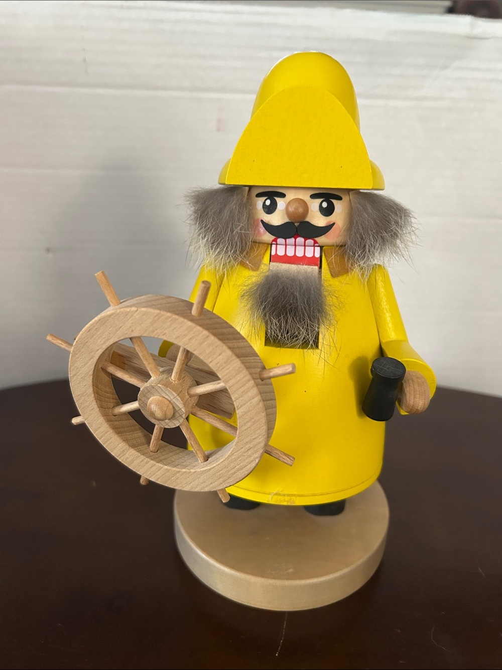 Richard Glaesser folk art handmade German wood incense smoker